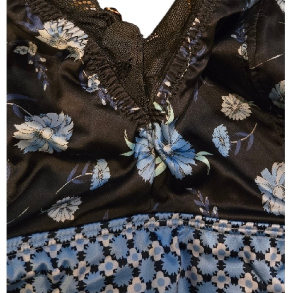 Aerie Black and Blue Floral Lace Bralette - Picture 3 of 4